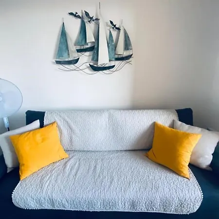 Ideally Located Nice Seaview Private Parking 公寓 *