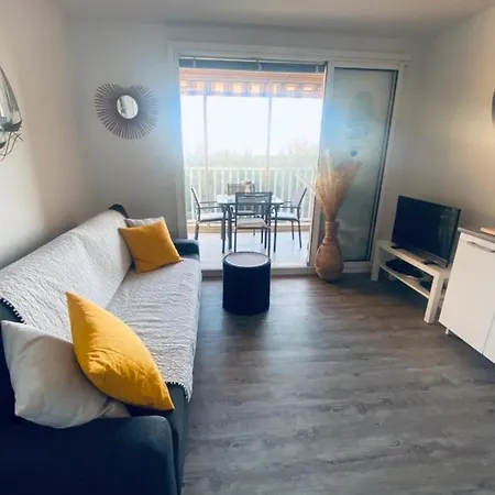 Ideally Located Nice Seaview Private Parking *