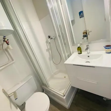 Ideally Located Nice Seaview Private Parking *